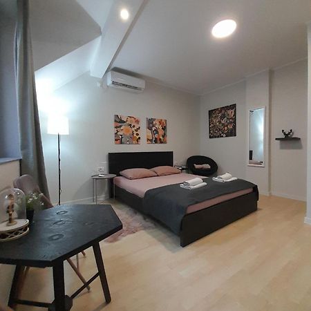 Cool & Cozy Center Apartment Суботица Екстериор снимка
