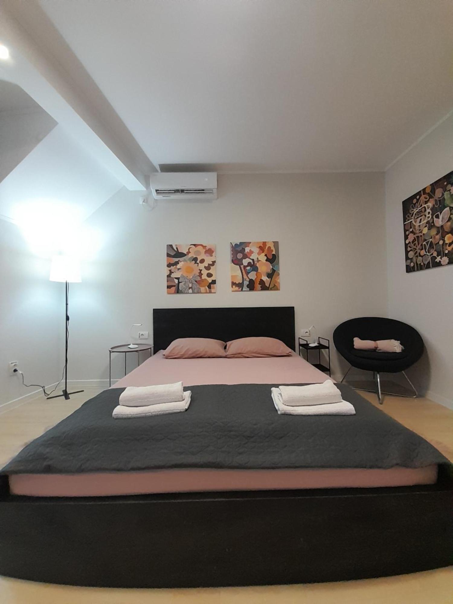 Cool & Cozy Center Apartment Суботица Екстериор снимка